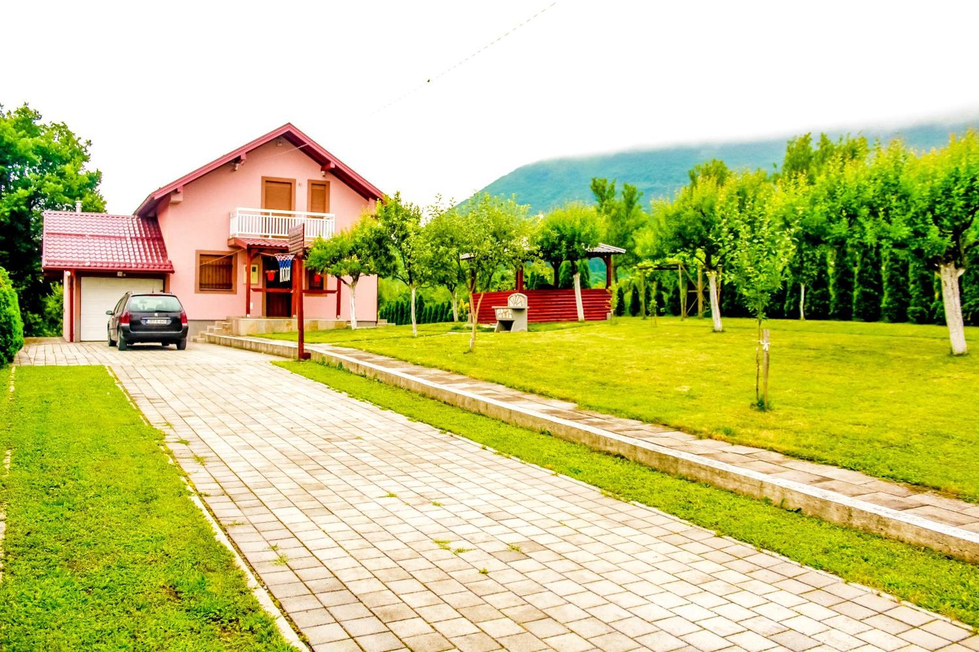 Villa Usivak For Green Quiet Holiday Near Sarajevo#Travellerawards2025 Exterior photo